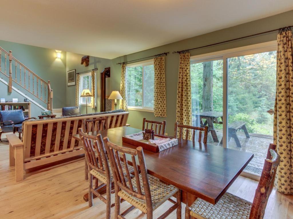 Roaring River Retreat Welches Exterior foto